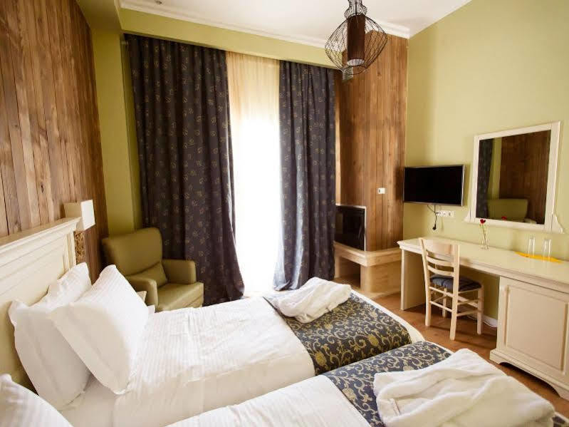 Irenes Resort Káto Loutrákion 외부 사진