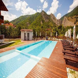 Irenes Resort Káto Loutrákion 외부 사진